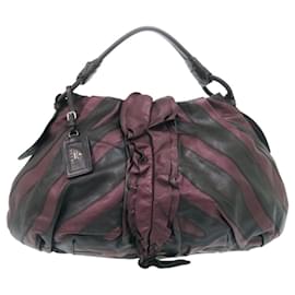 Borsa a mano in pelle Prada VITELLINO MORDO BR3984