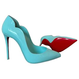 Décolleté Christian Louboutin So Kate 120mm in pelle verniciata