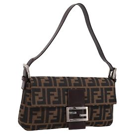 Bolso de hombro FENDI Zucca Canvas Mamma Baguette Brown Silver Auth BA14998SAV