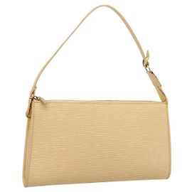 LOUIS VUITTON Epi Pochette Accessoires Pouch Vanilla M5294A LV Auth 195523V
