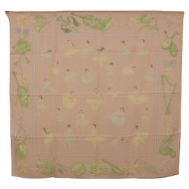 Hermès HERMES Carre 90 Foulard « LES DANSEUSES » Seta Rosa Auth 194306M