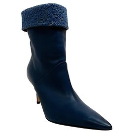 Designers Remix Botines de cuero azul marino Arteana con puño bordado de encaje