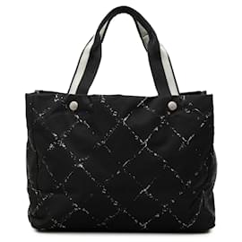 Borsa Tote Chanel Old Travel Line in Nylon Nero