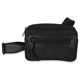 Mini borsa a tracolla Gucci in gomma nera effetto GG