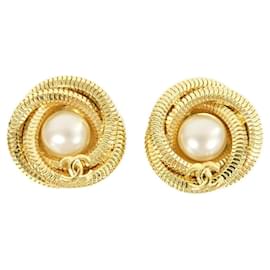 Orecchini a clip Chanel Gold and White