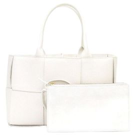 Bottega Veneta Petit sac cabas Arco en Intrecciato blanc