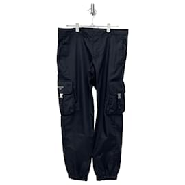 Pantaloni Cargo in Nylon con Logo Triangolare - Prada