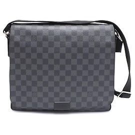 Louis Vuitton Borsa a tracolla District MM