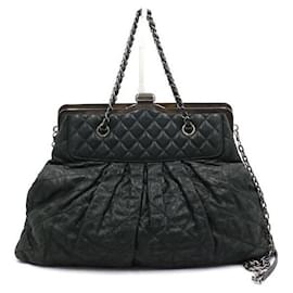 Chanel Borsa a tracolla in vitello matelassé Verde con dettagli argento vintage