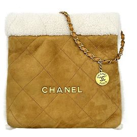 Chanel Borsa Tote in shearling nera con chip