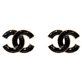 Chanel Orecchini CC in smalto nero e oro