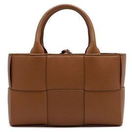 Bottega Veneta Mini Arco Tote-Bag aus braunem Leder