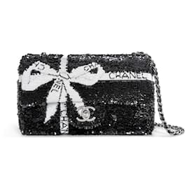 Chanel Borsa a patta in metallo con paillettes