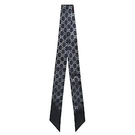  Foulard a nastro in seta con stampa GG nera - Gucci