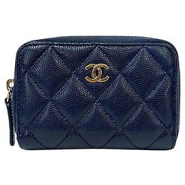 Chanel Portacarte con zip in pelle caviar blu navy
