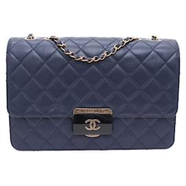 Chanel Borsa a tracolla con patta e catena Large