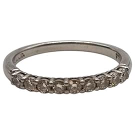 Anillo Eternity Medio Diamante - Tiffany & Co