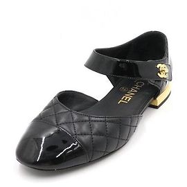 Chanel Scarpe Mary Jane basse da donna con fibbia CC dorata e chiusura a rotazione