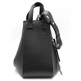 Borsa a tracolla Hammock Medium in vitello nero, tono argento - Loewe