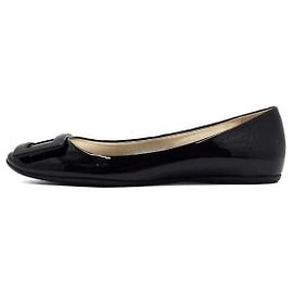 Roger Vivier Flache Schuhe aus schwarzem Lackleder