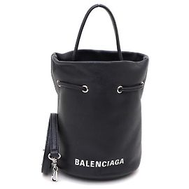 Balenciaga Borsa a secchiello e borsa a tracolla Everyday XS con coulisse