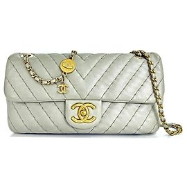 Chanel Borsa a tracolla Chevron Classic Beige Gray