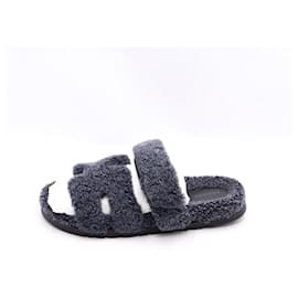 Hermès Sandali pantofole in shearling unisex