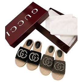 Gucci Sandali Espadrilles in Rafia Interlocking