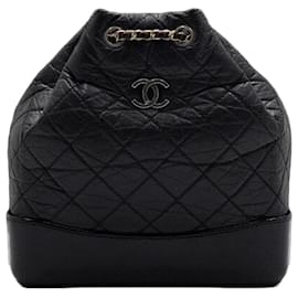 Gabrielle kleiner Rucksack aus schwarzem Kalbsleder - Chanel