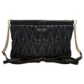 Miu Miu Borsa crossbody a catena Nera