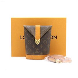 Louis Vuitton Pouch a busta e borsa a tracolla Monogram