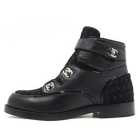 Chanel Stivaletti in tweed nero e pelle di agnello