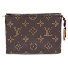 Louis Vuitton Necessaire Monogram