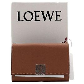 Loewe Bolsa Crossbody Anagram WOC Wallet on Chain Castanha
