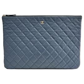 Chanel Serie di pochette Classic Caviar Silver Light Blue