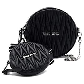 Miu Miu Schwarze runde Matelassé-Schultertasche und Crossbody-Bag mit Tambourine-Kristallkette