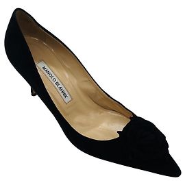 Décolleté in camoscio Lisa Flower neri Manolo Blahnik
