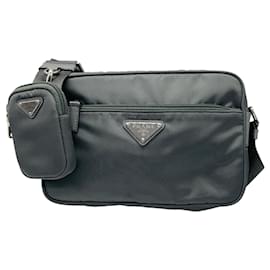 Borsa a tracolla Prada Grey Re-Nylon con pochette