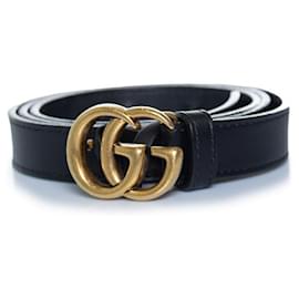 Gucci, schmaler Ledergürtel GG in Schwarz