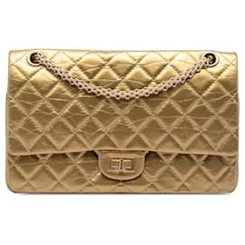 Borsa a tracolla Chanel Reissue 2.55 Double Flap 226 in pelle di vitello invecchiata metallizzata matelassé dorata