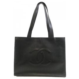 Borsa Chanel in pelle di vitello martellata nera