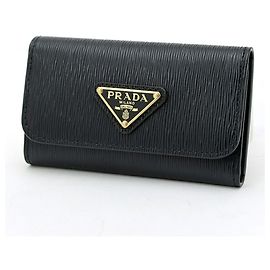 Prada Triangle Schlüsseltasche