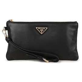 Pochette Prada in pelle nera
