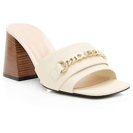 Gucci Signoria Leder-Sandalen mit Ketten-Logo - Size 6.5 / 36.5