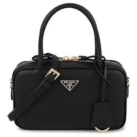 Borsa Prada in pelle nera