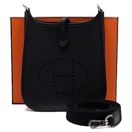 Evelyne TPM Amazon Taurillon Clemence Silver Schultertasche und Crossbody-Bag - Hermès