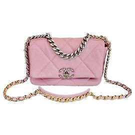 Chanel Mittlere Schultertasche aus Lammleder