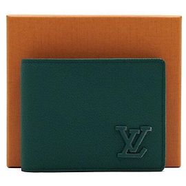 Louis Vuitton Portafoglio multiuso da uomo Aerogram in pelle verde