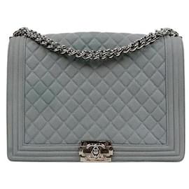 Chanel Large Boy Schultertasche in grauem Kaviarleder