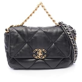 Borsa a tracolla Chanel 19 Dixneuf in pelle matelassé